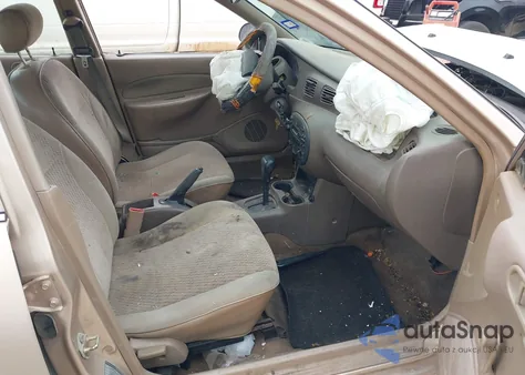 1998 Ford Escort Se from USA, damaged, VIN 1FAFP13P7WW206903